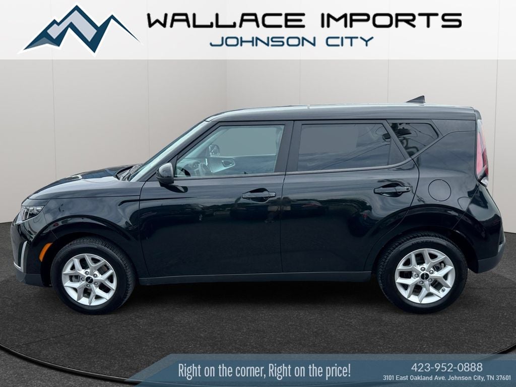 2024 Kia Soul LX in Fusion Black — front three-quarter view